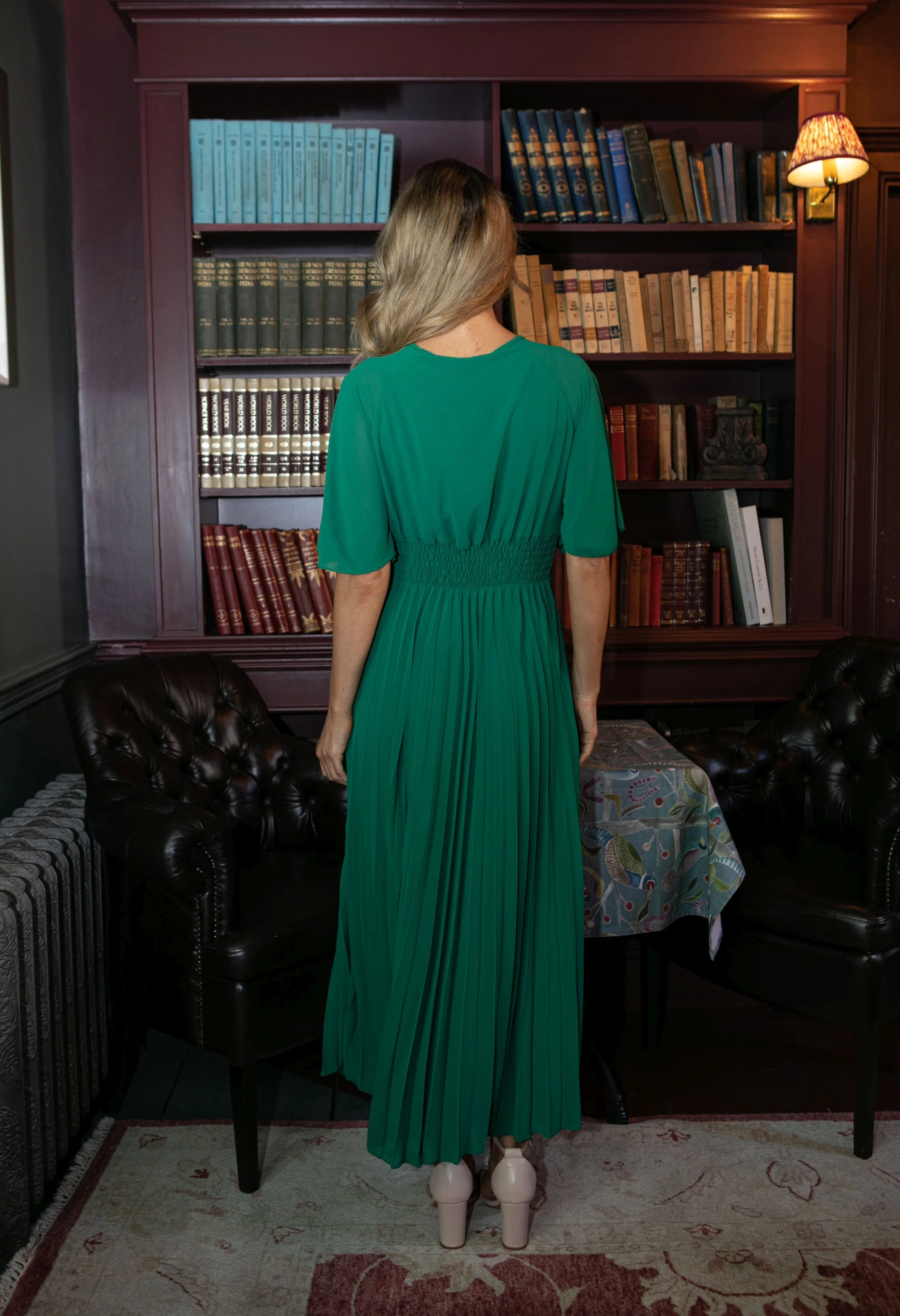 Angel Sleeve Pleated Midi Dress