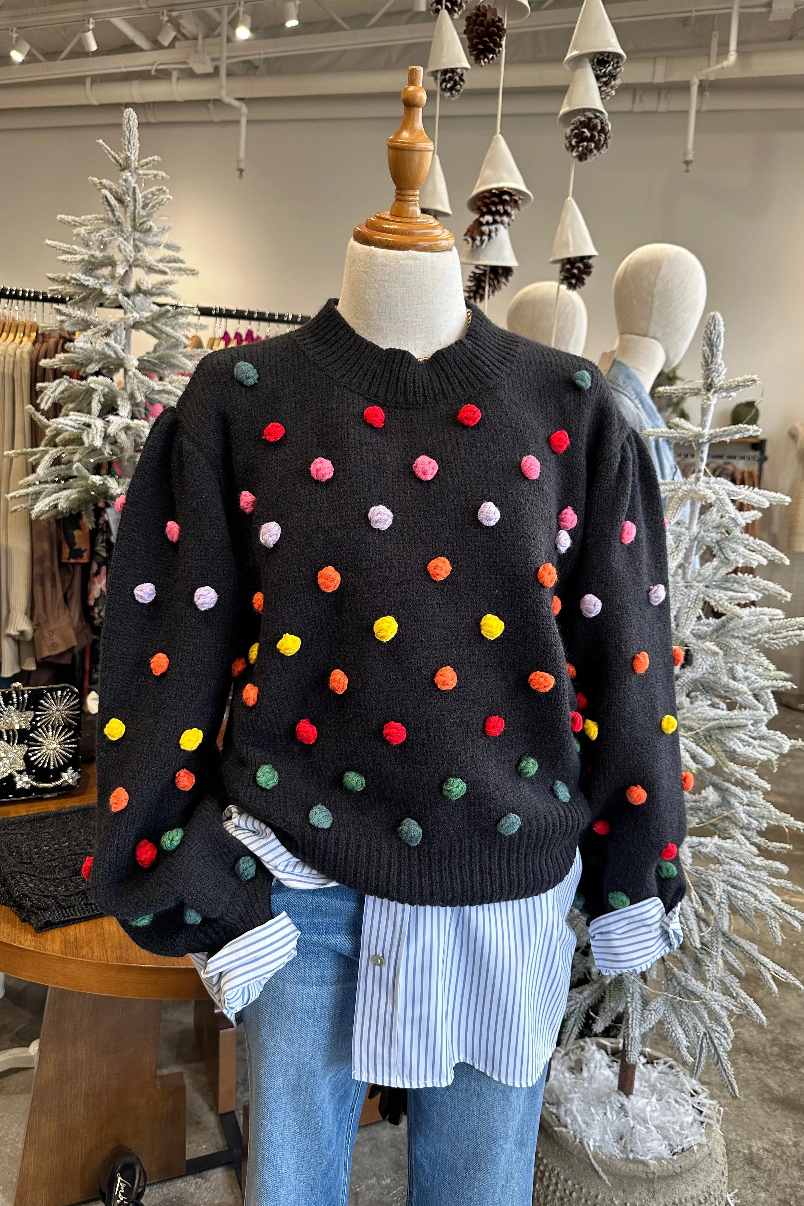 CLEA POMPOM SWEATER