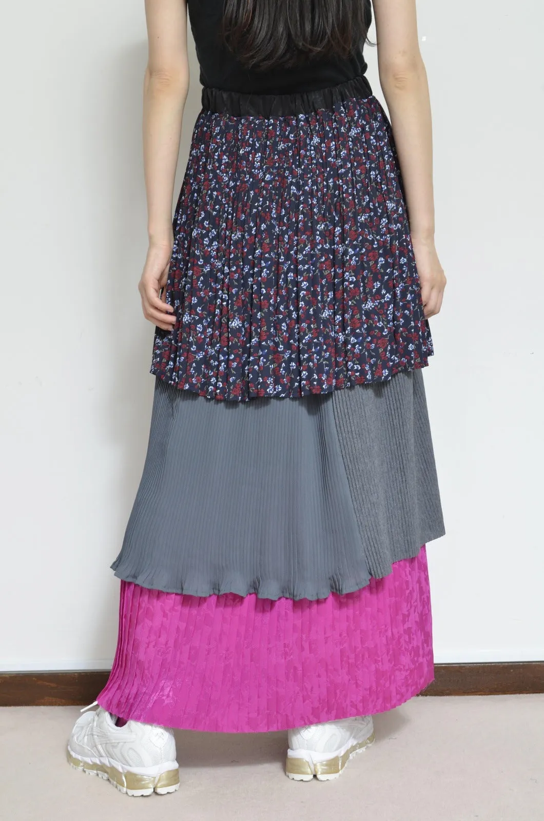 PLEATED SKIRT 01 / A