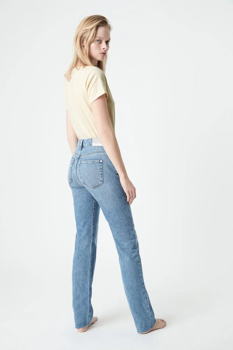 Veronica Jeans - Light Indigo Organic Blue