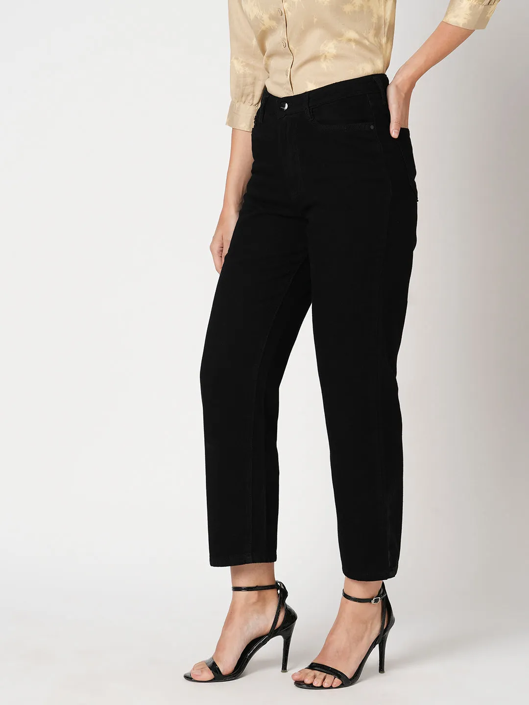 Women High-Rise Loose Straight Fit Jeans